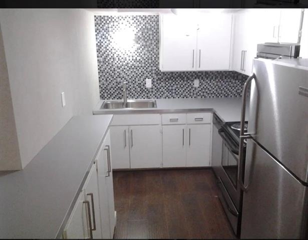 4231 Gilbert Avenue - Photo 4