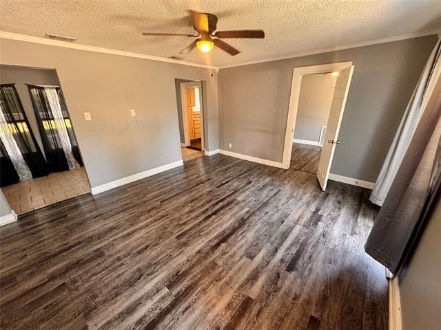 130 W Avenue D - Photo 1