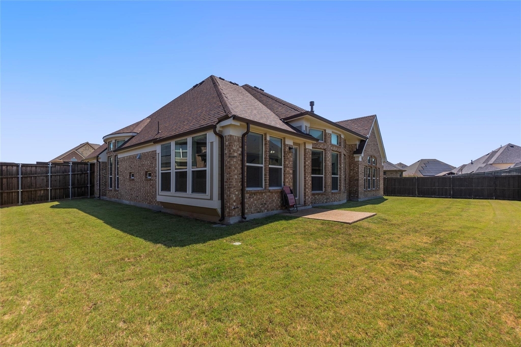 4802 Comstock Way - Photo 30