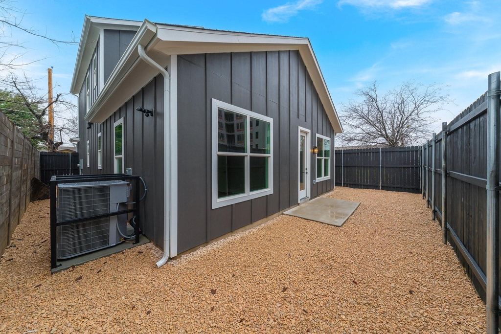 2818 Chicago Street - Photo 33