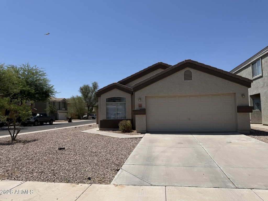 36509 W Padilla Street - Photo 0