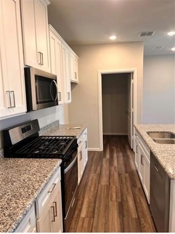 900 Portina Drive - Photo 3