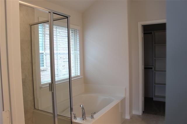 5010 Flanagan Drive - Photo 9