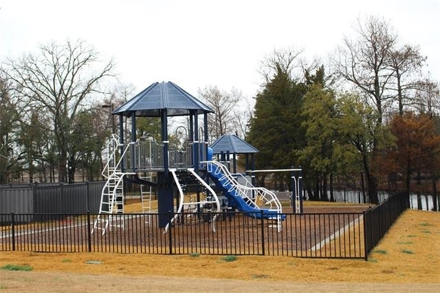 5010 Flanagan Drive - Photo 17