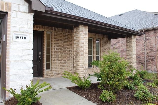 5010 Flanagan Drive - Photo 1