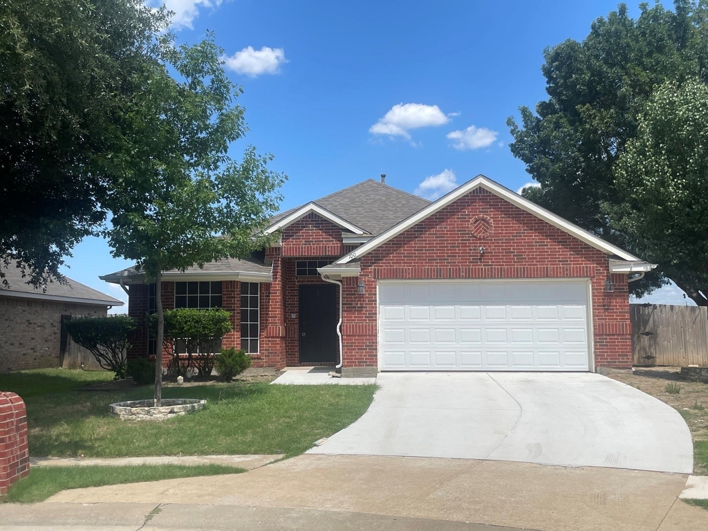 100 Hopewell Drive - Photo 0