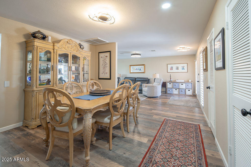 9605 W Briarwood Circle - Photo 2