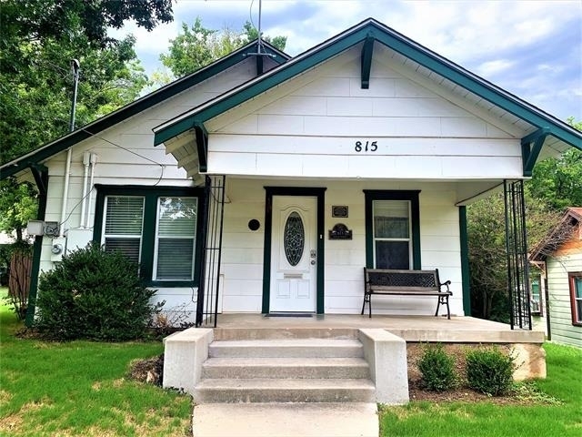 815 Haynes Street - Photo 0