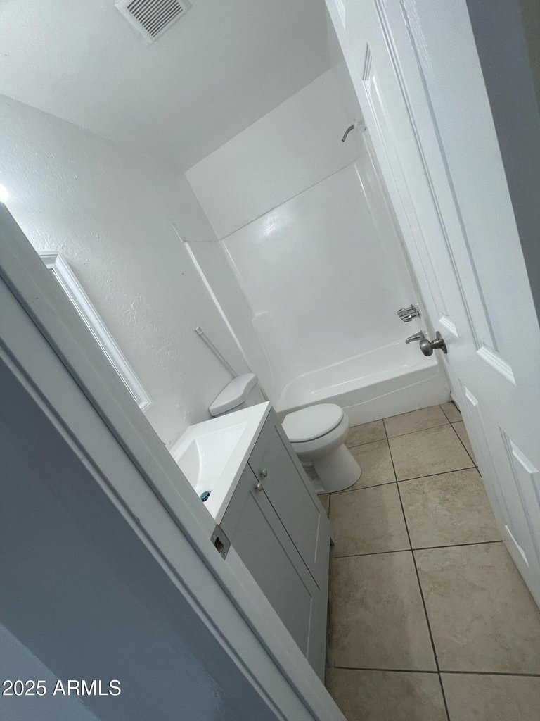 3232 W Jackson Street - Photo 4