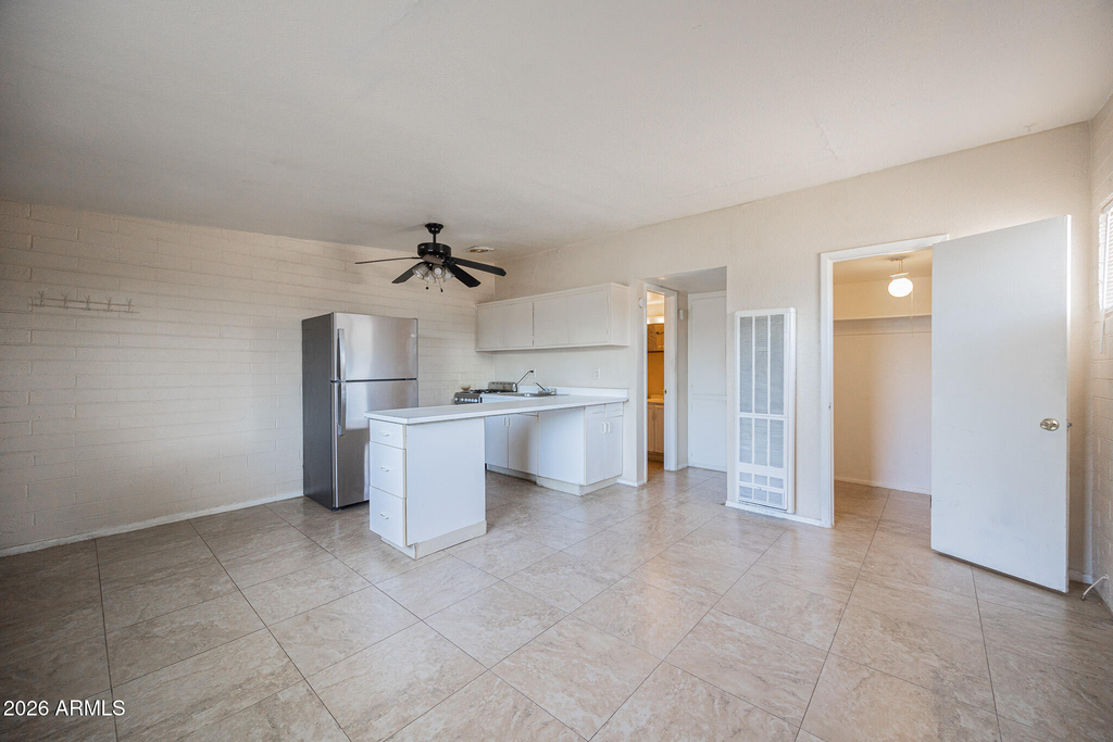 1017 S Mariana Street - Photo 2