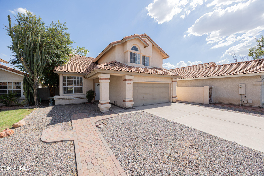 489 W Carmen Street - Photo 0