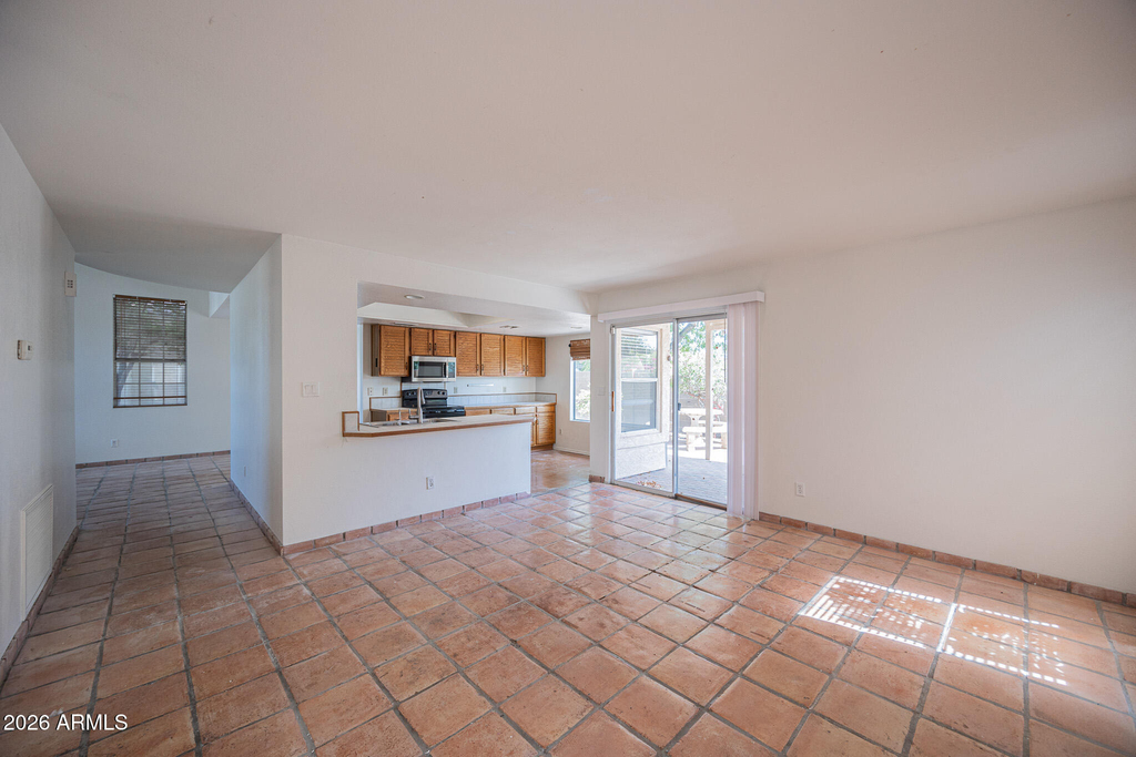 489 W Carmen Street - Photo 7