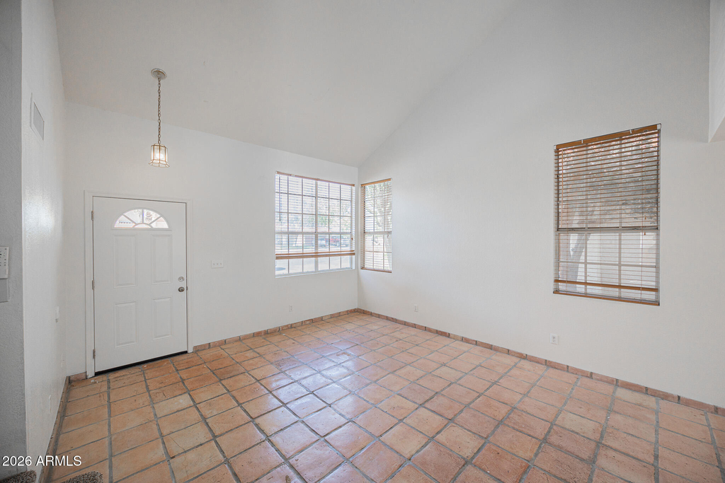 489 W Carmen Street - Photo 5