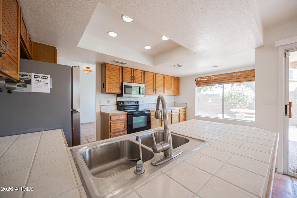 489 W Carmen Street - Photo 10