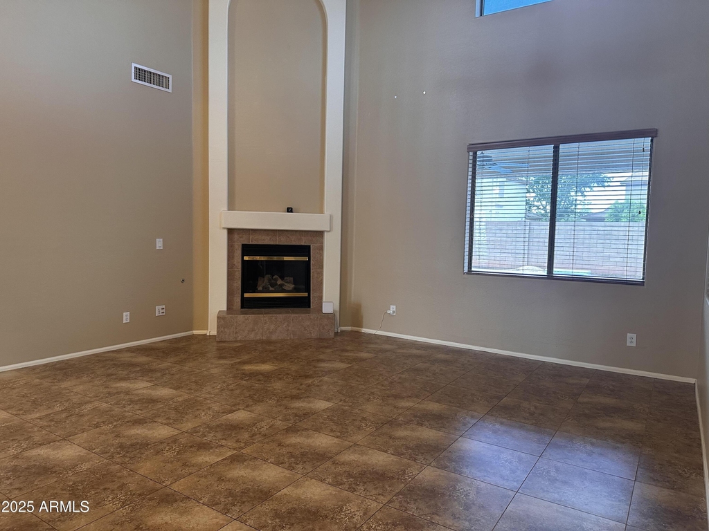 16116 W Magnolia Street - Photo 1