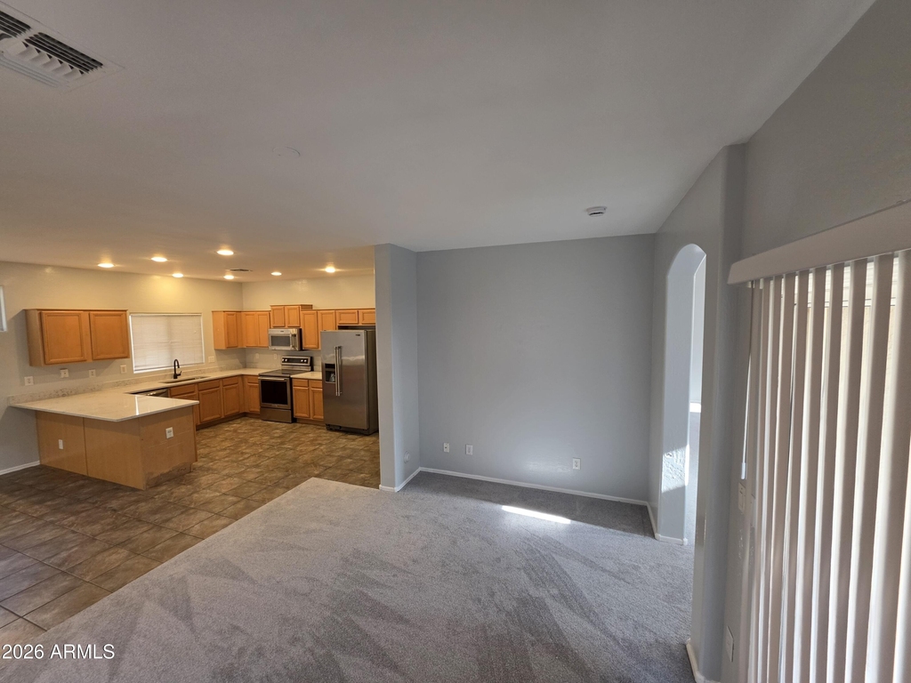 1950 E Los Alamos Street - Photo 6