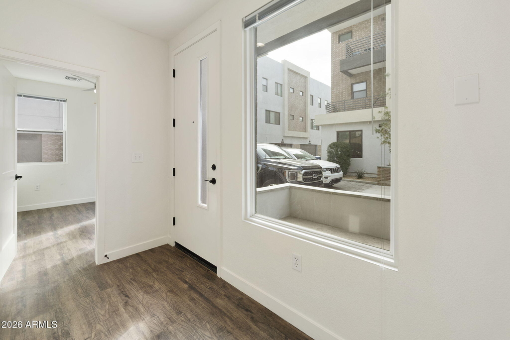 406 W 7th Street - Photo 1