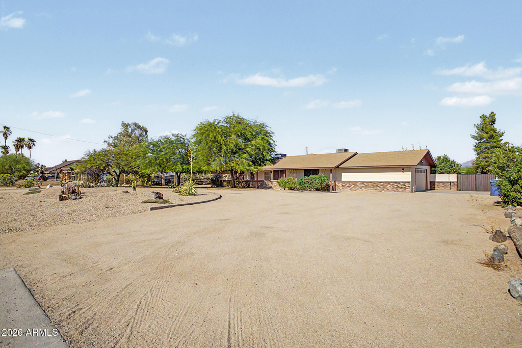 16223 N 40th Place - Photo 9