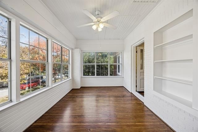 4147 Emerson Avenue - Photo 3