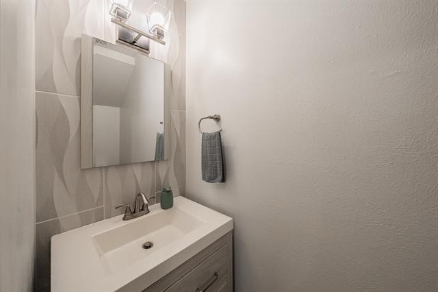 12816 Midway Road - Photo 12