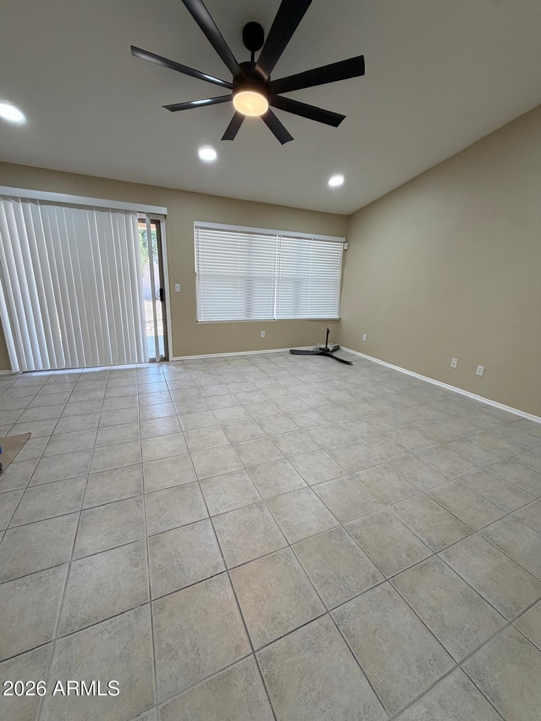 5434 W Saint John Road - Photo 14