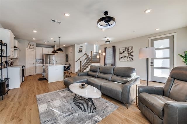 3711 Rosemont Drive - Photo 3