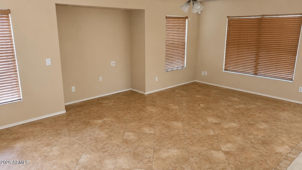 14138 N 158th Court - Photo 5