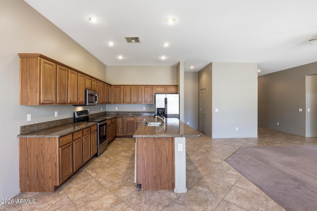 18185 W Rimrock Street - Photo 10