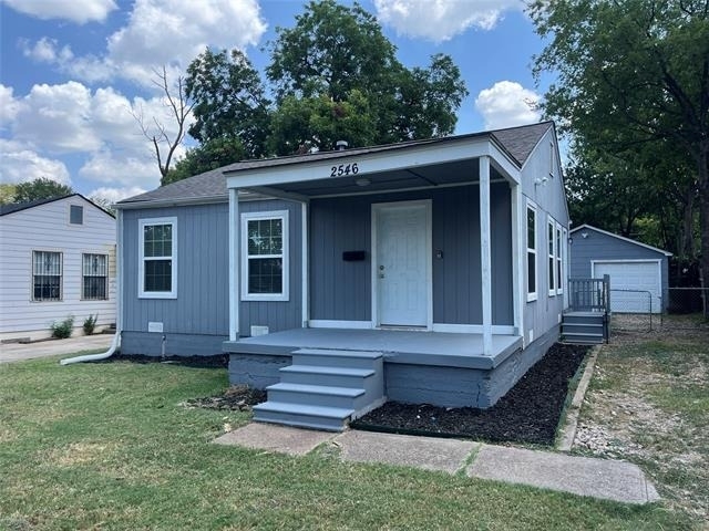 2546 Searcy Drive - Photo 1