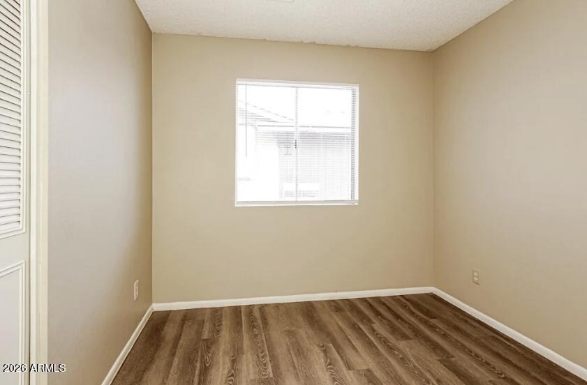 7556 W Turney Avenue - Photo 5