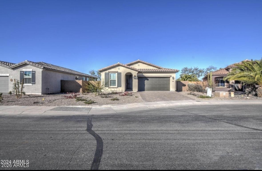 1266 E Kingman Street - Photo 4