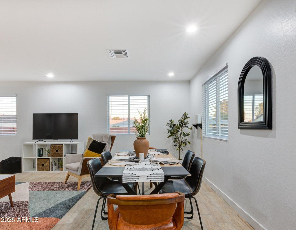 1821 W Hadley Street - Photo 7