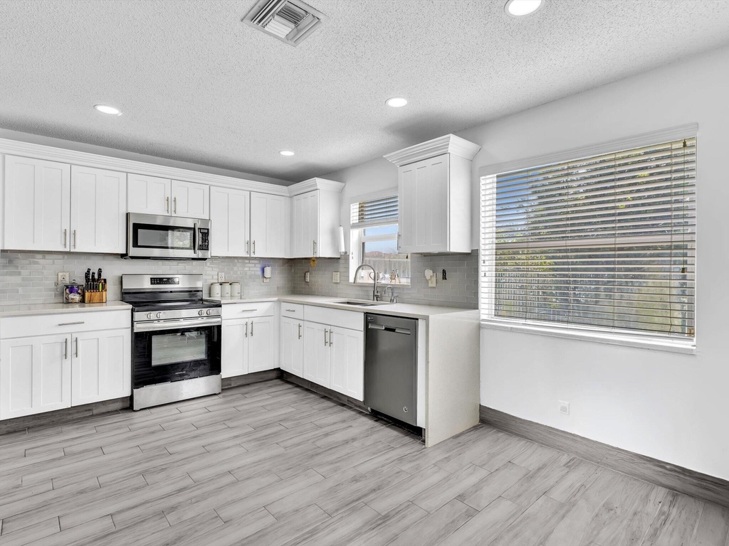 7145 Crescent Creek Place - Photo 27