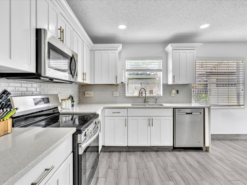 7145 Crescent Creek Place - Photo 34