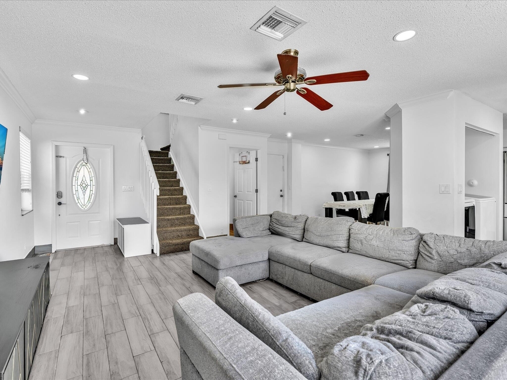 7145 Crescent Creek Place - Photo 22