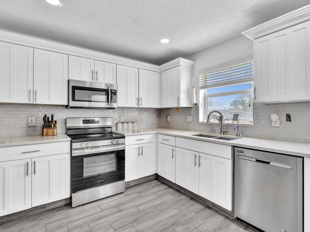 7145 Crescent Creek Place - Photo 31