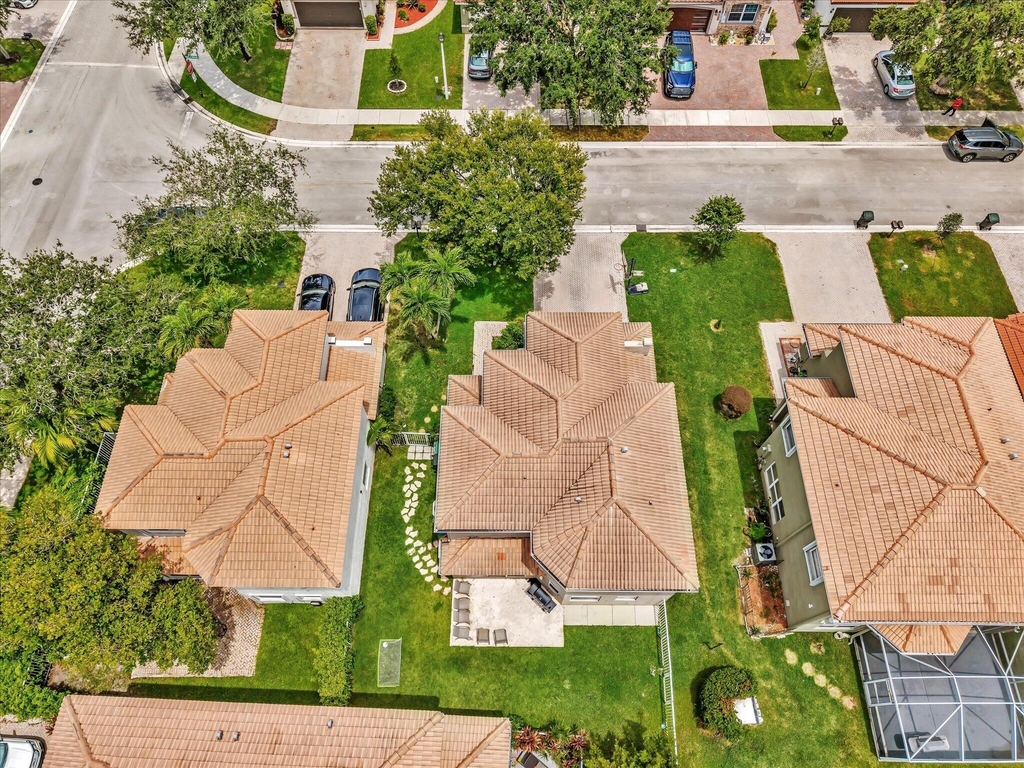 7145 Crescent Creek Place - Photo 51