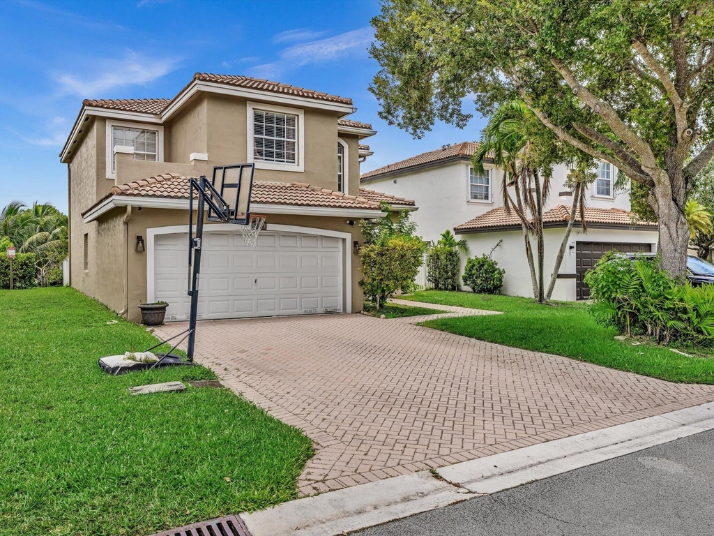 7145 Crescent Creek Place - Photo 1