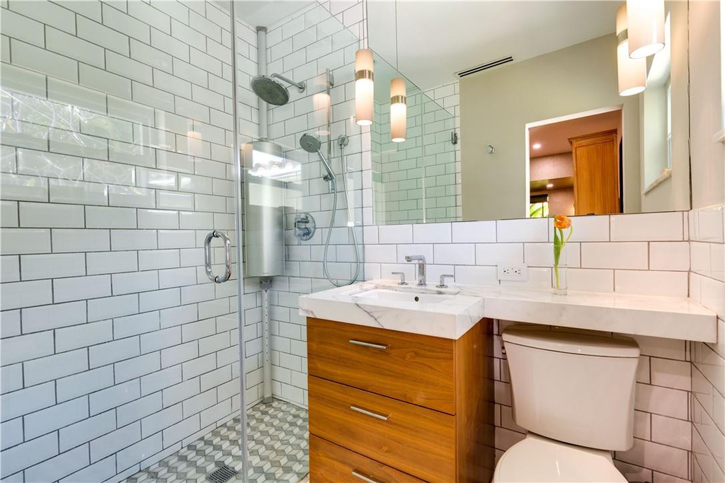 1132 Ne 105th Street - Photo 24