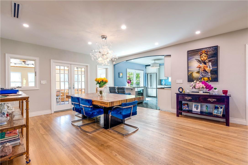 1132 Ne 105th Street - Photo 2