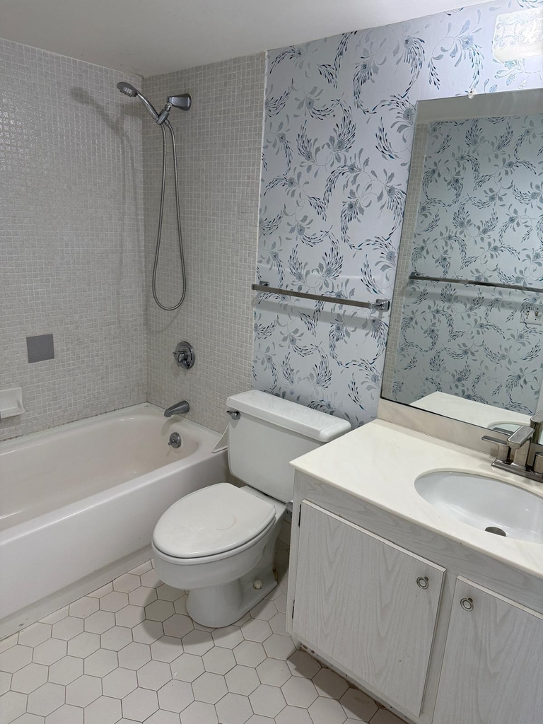 4465 Luxemburg Court - Photo 9