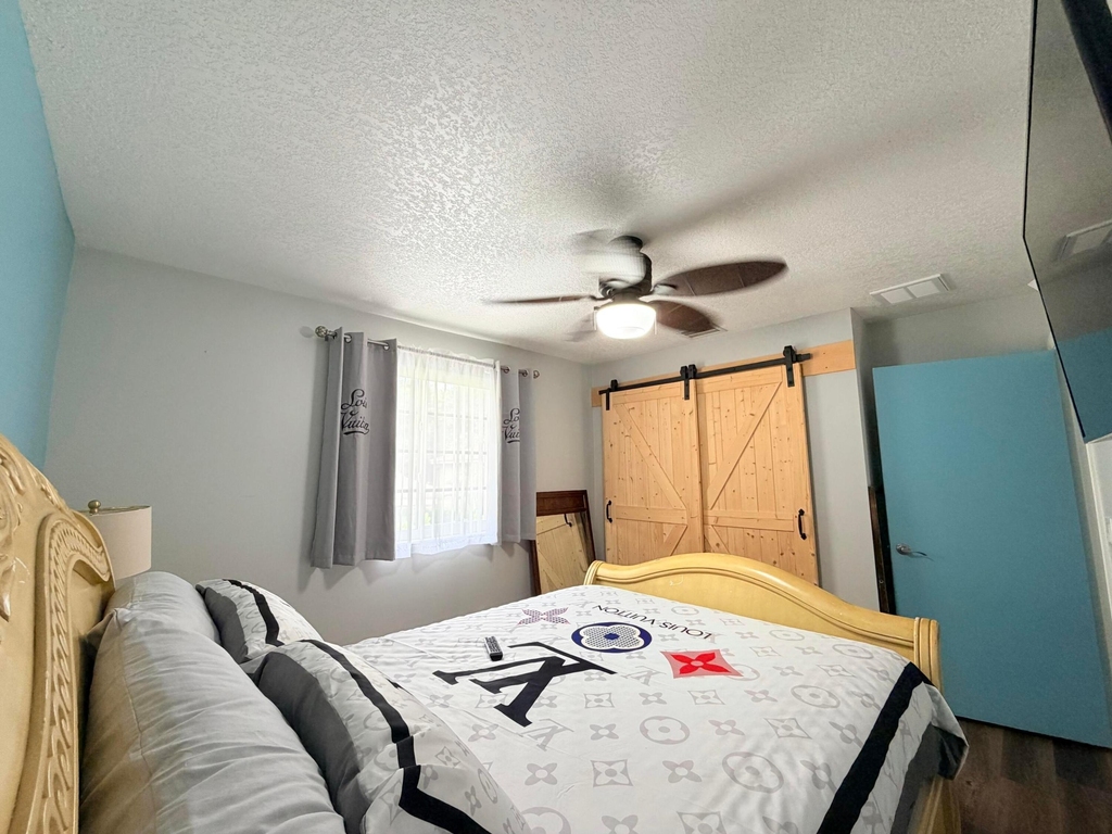 61 Nw 110th Avenue - Photo 46