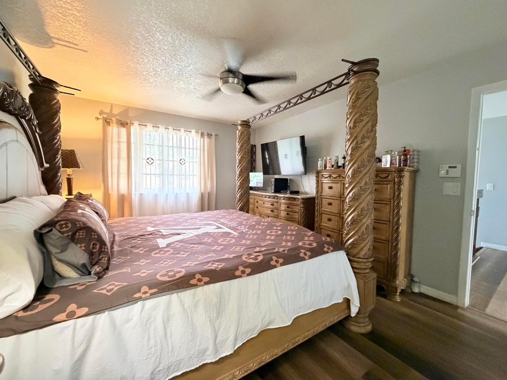 61 Nw 110th Avenue - Photo 40