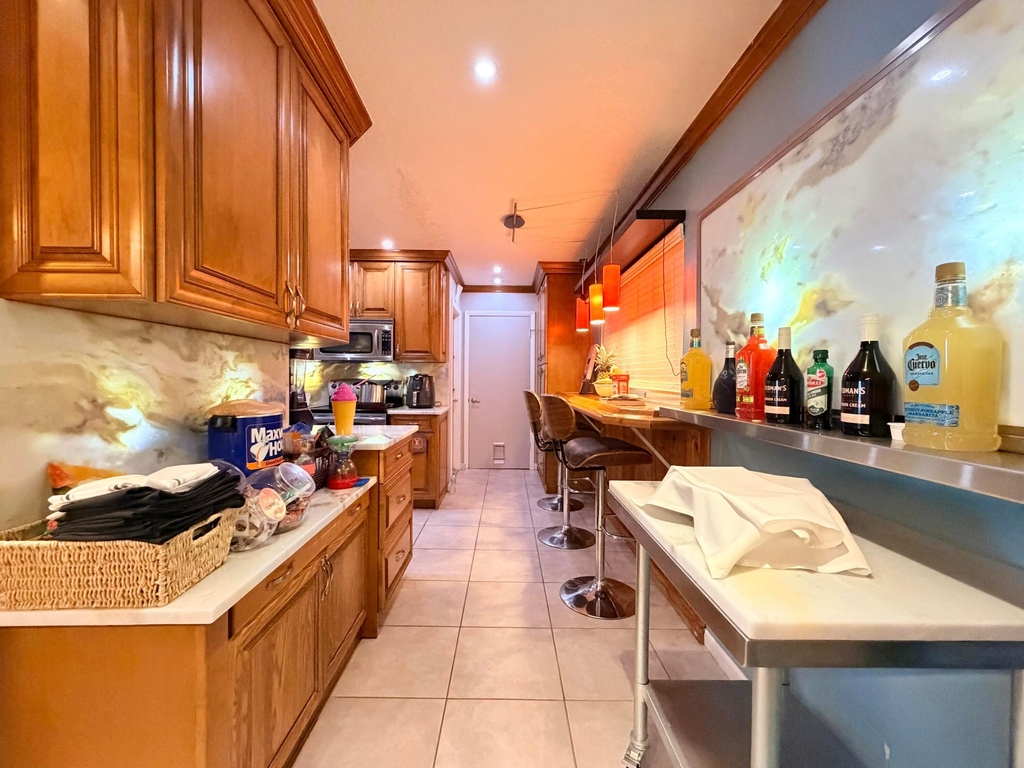 61 Nw 110th Avenue - Photo 12