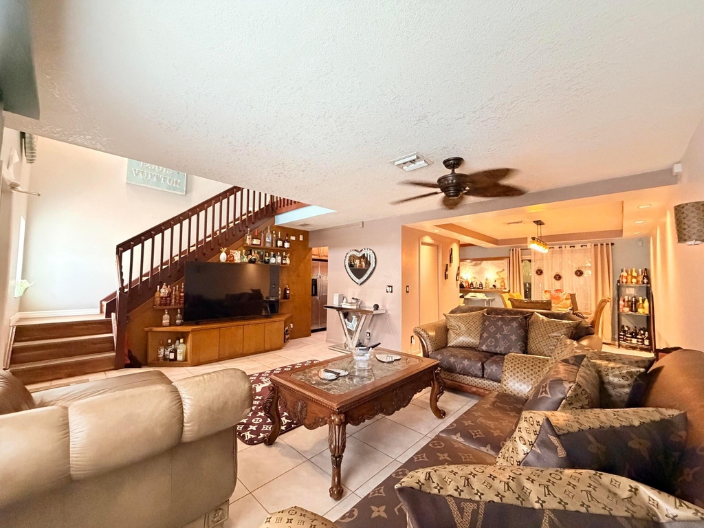 61 Nw 110th Avenue - Photo 32