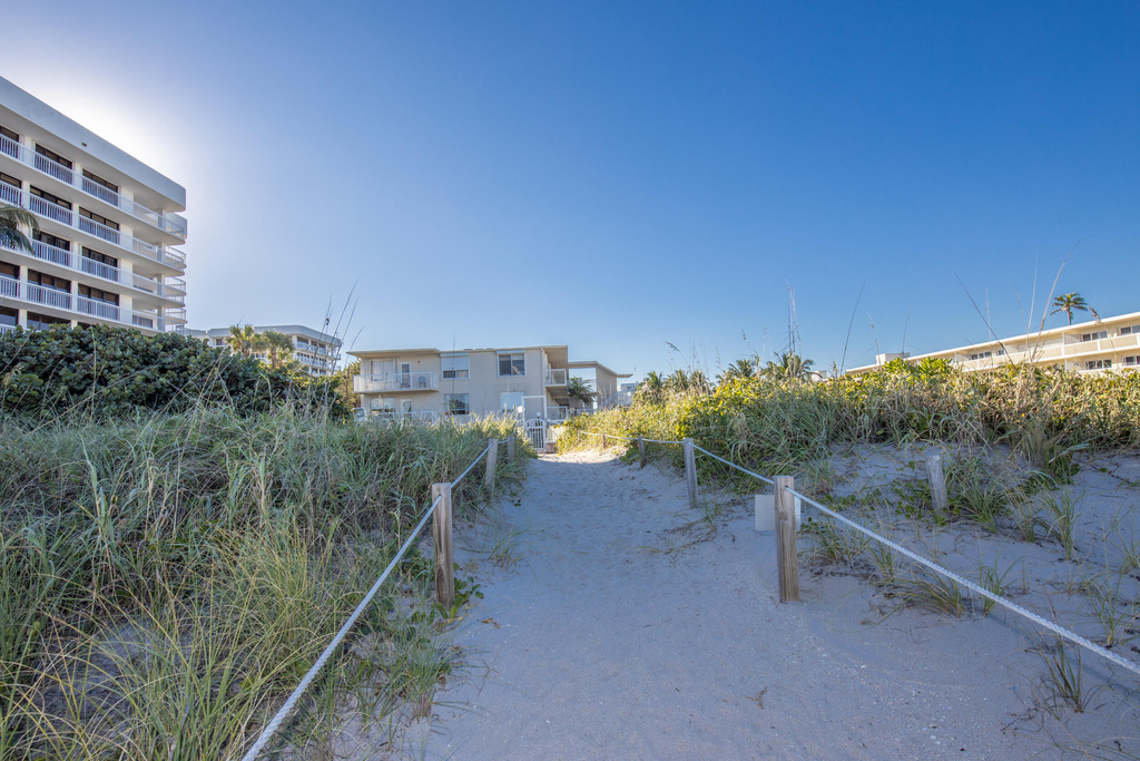 2565 S Ocean Boulevard - Photo 20