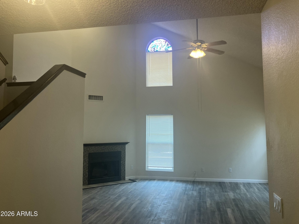 530 E Kerry Lane - Photo 19