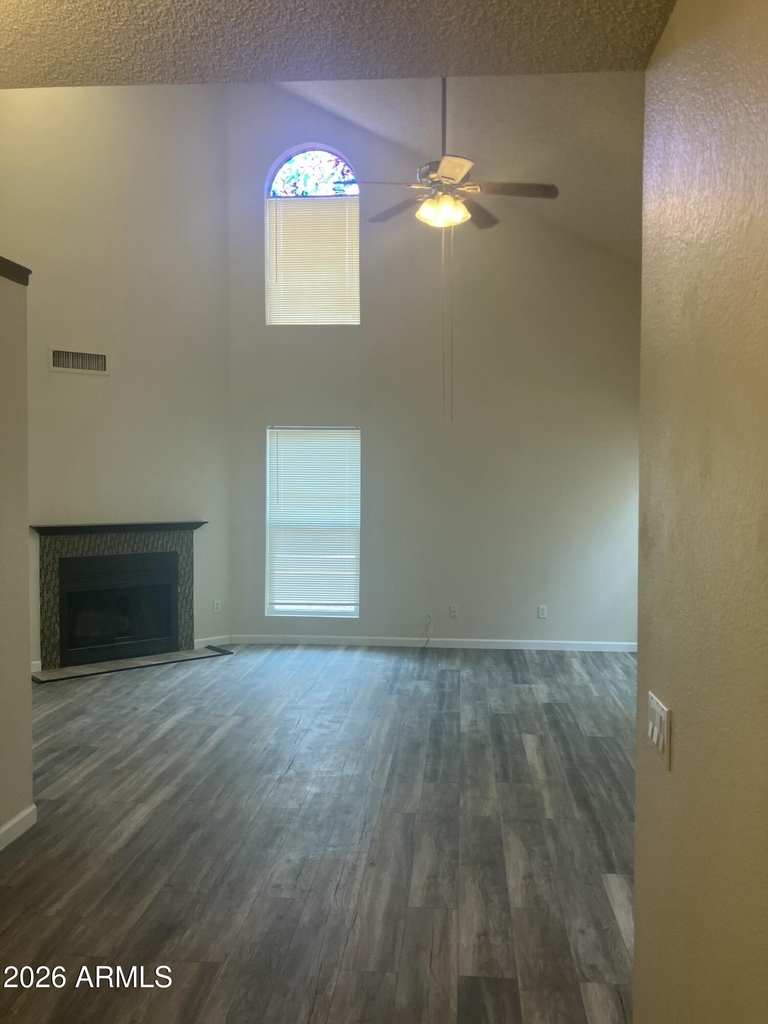 530 E Kerry Lane - Photo 6