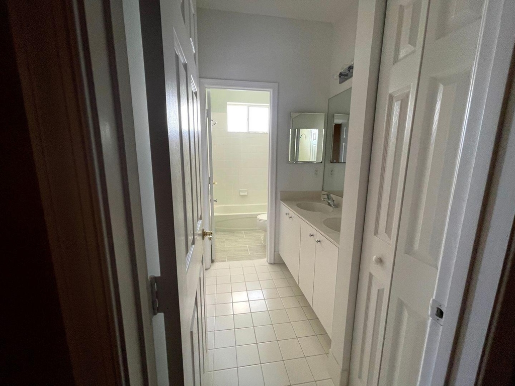 3361 Nw 29th Court - Photo 10