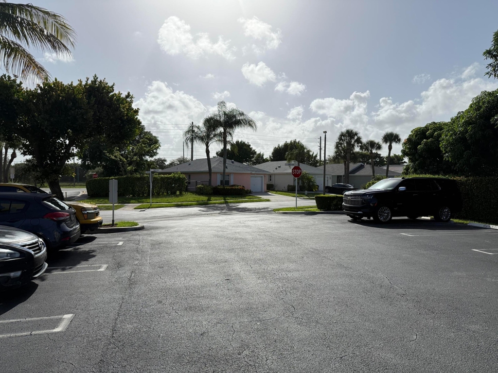 112 Sunset Boulevard - Photo 7